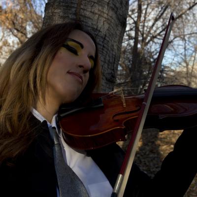Sesión de fotos Sara: Violinista en El Campillo 4355-1